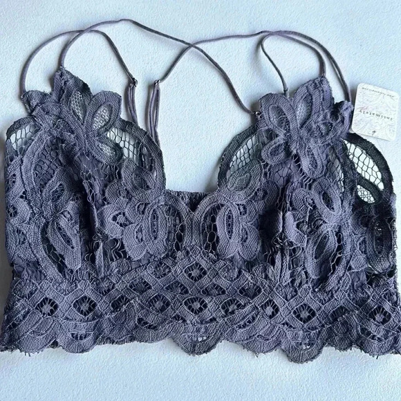 Free people - Picture 2 of 3